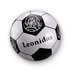 White chocolate Football Praliné Puffed Rice